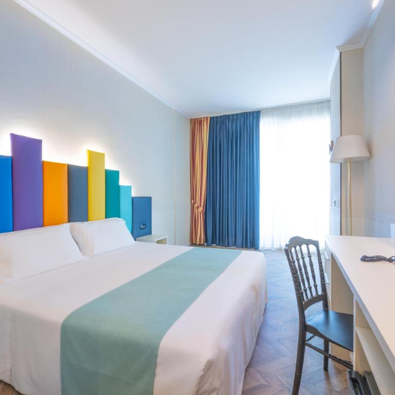 Admiral Art Hotel - Classic Connecting Rooms - 1