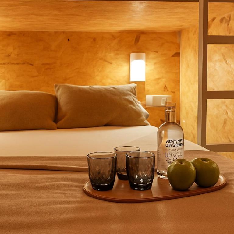 The Loft House Barcelona - Triple Room with Private Bathroom - 4