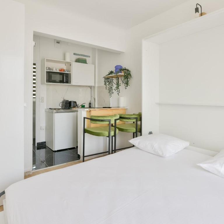 Studio cosy à 1min à pied du métro Porte des Lilas - Estudio con balcón - 18