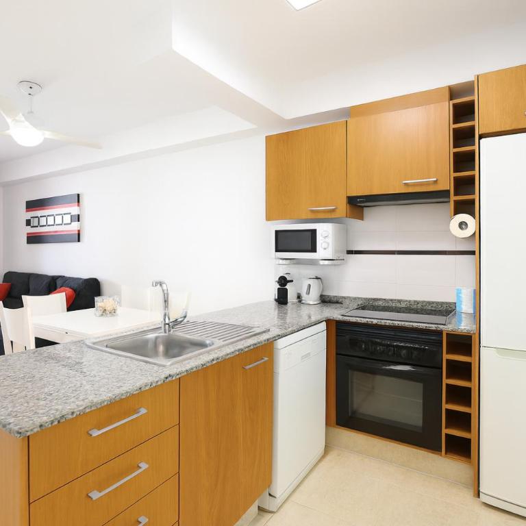 Tu refugio en Canet, piscina, parking y playa - Appartement 2 Chambres - 9