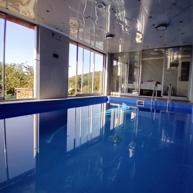 Gyps Vikendica with Swimming Pool and Sauna - Vila sa 2 Spavaće Sobe - 1