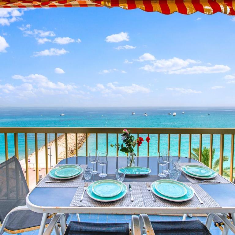 Superbe 3 pièces vue mer, climatisation, balcon - Appartement 2 Chambres - 14