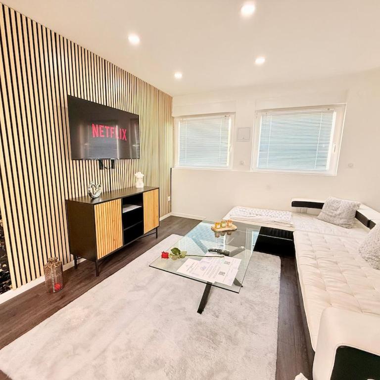 Les Suites Bisous Metz - Jacuzzi & Private Sauna - One-Bedroom Apartment - 4