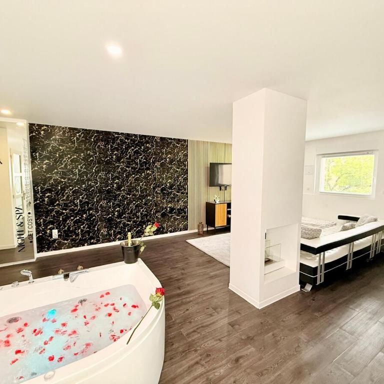 Les Suites Bisous Metz - Jacuzzi & Private Sauna - One-Bedroom Apartment - 9