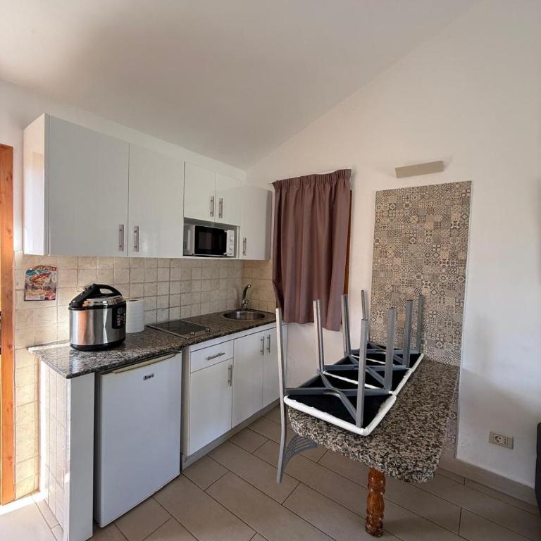 Secret Bungalow, Los Arcos - One-Bedroom Apartment - 4