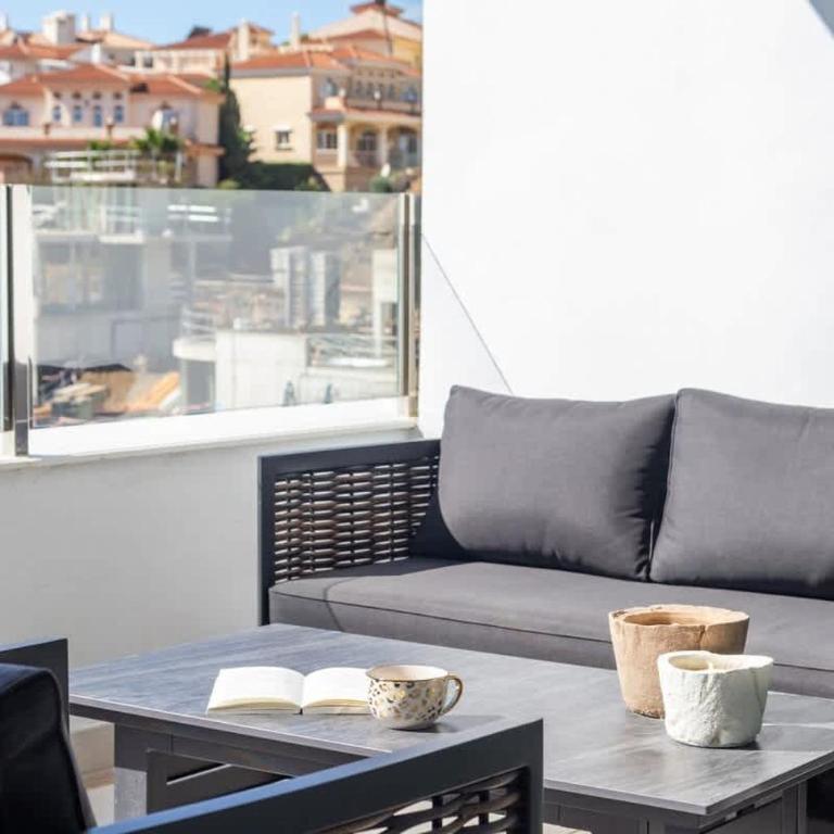 Luxury 2BD Flat - Pools - Parking - Spa - Gym - Apartamento de 2 dormitorios con balcón - 17