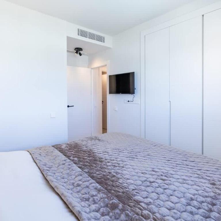 Luxury 2BD Flat - Pools - Parking - Spa - Gym - Apartamento de 2 dormitorios con balcón - 19