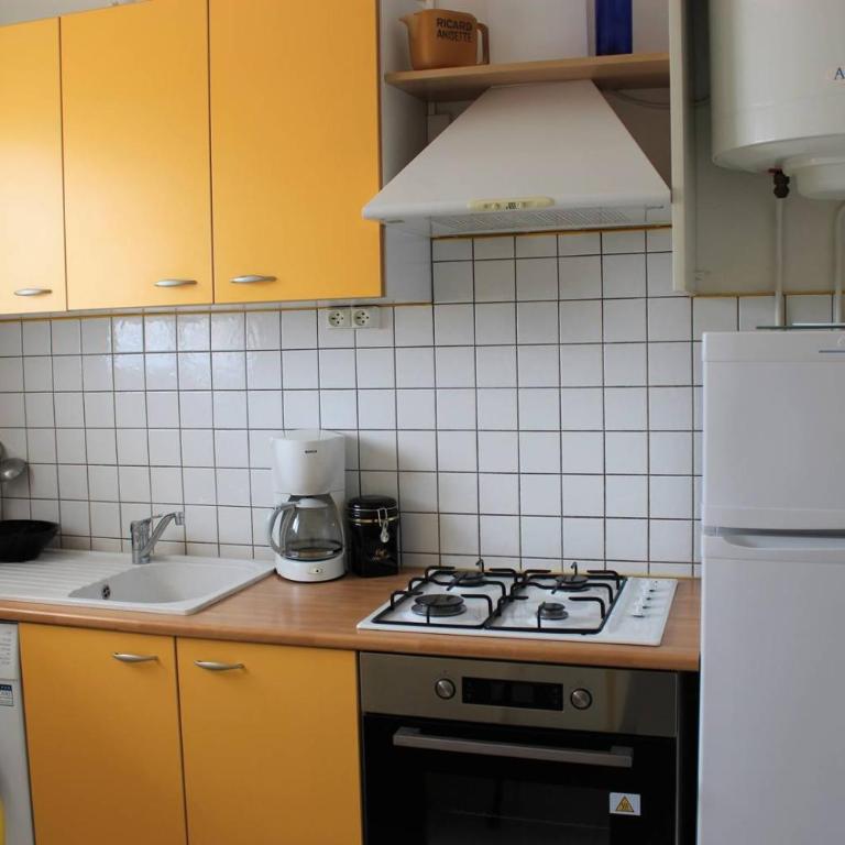 Lumineux T2 proche plage, commerces dans résidence avec ascenseur-5FL87 - Appartamento con Vista Mare - 12