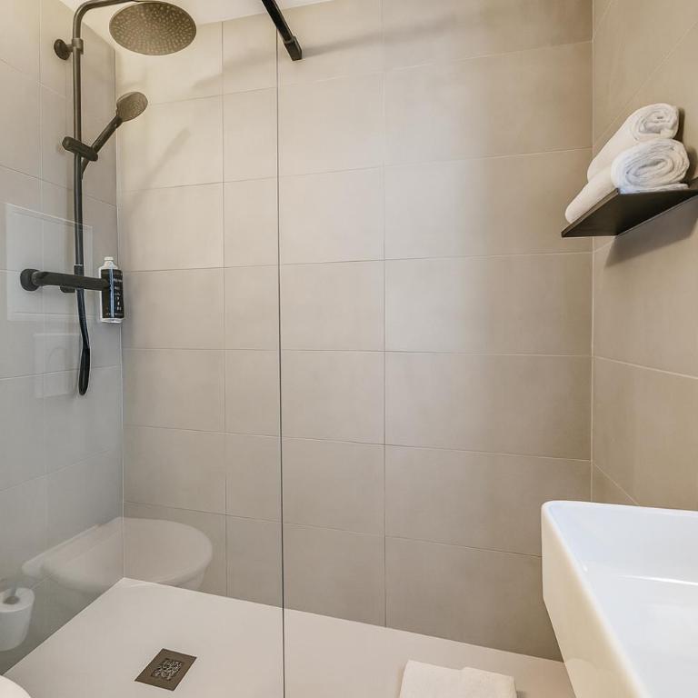 Brit Hotel Confort Rouen Centre - Chambre Double - 5