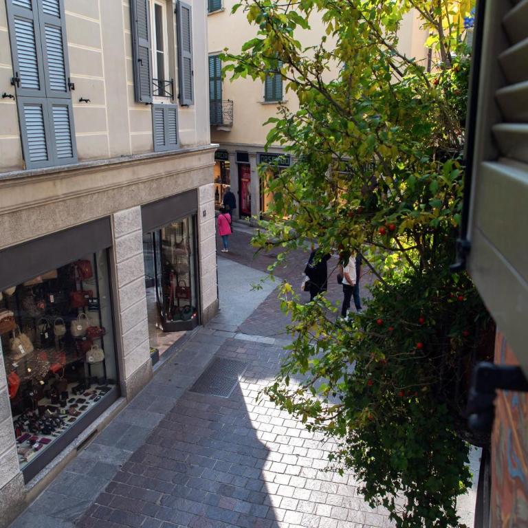 Vertical Garden Studio by Quokka 360 - Modern Studio in Como Downtown - Monolocale King - 23