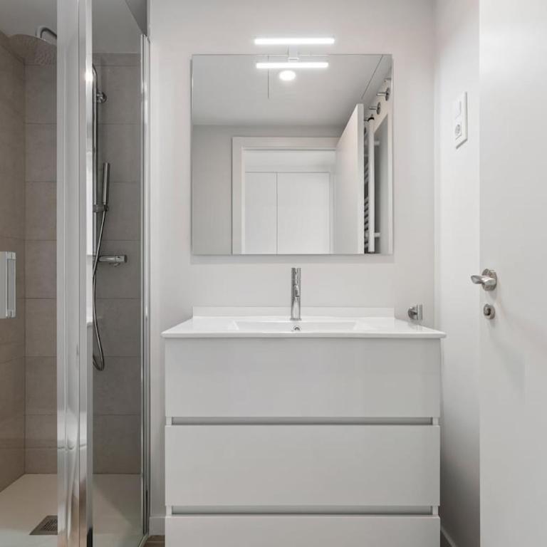 Accessible flat near the Toledo Bridge - 5B - Apartamento de 2 dormitorios - 30