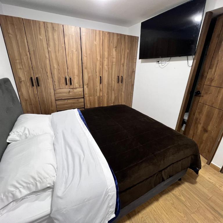 Moderno apartamento frente a viva mall - Two-Bedroom Apartment - 6