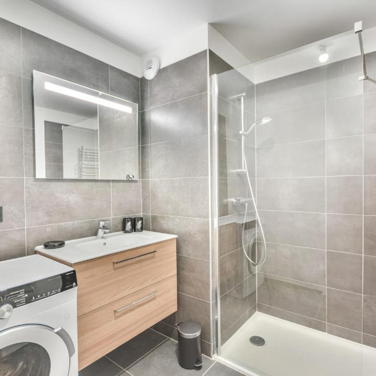 Appartement moderne T3 - Proche pistes et village - 6 pers - Parking - Ski room - Wifi - FR-1-685-65 - Appartamento - 13