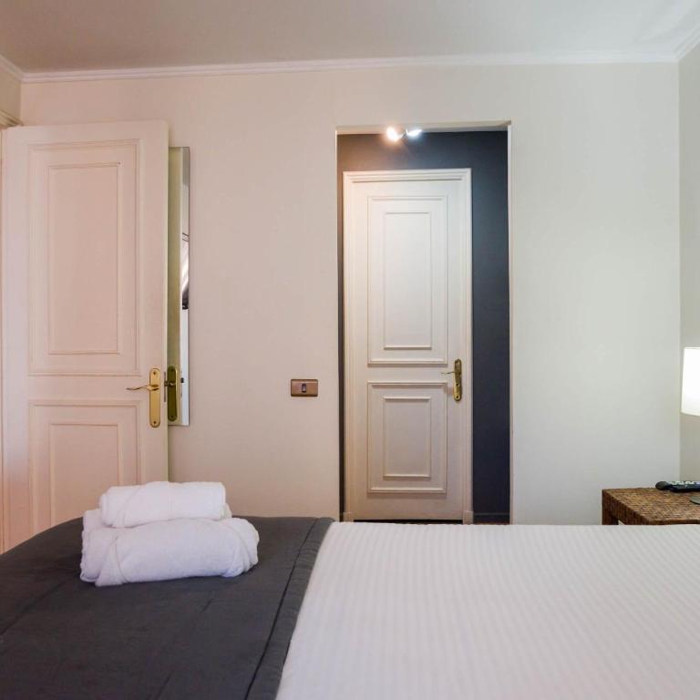 1BR in Las Condes Pool Access Near MUT - Apartment - 8