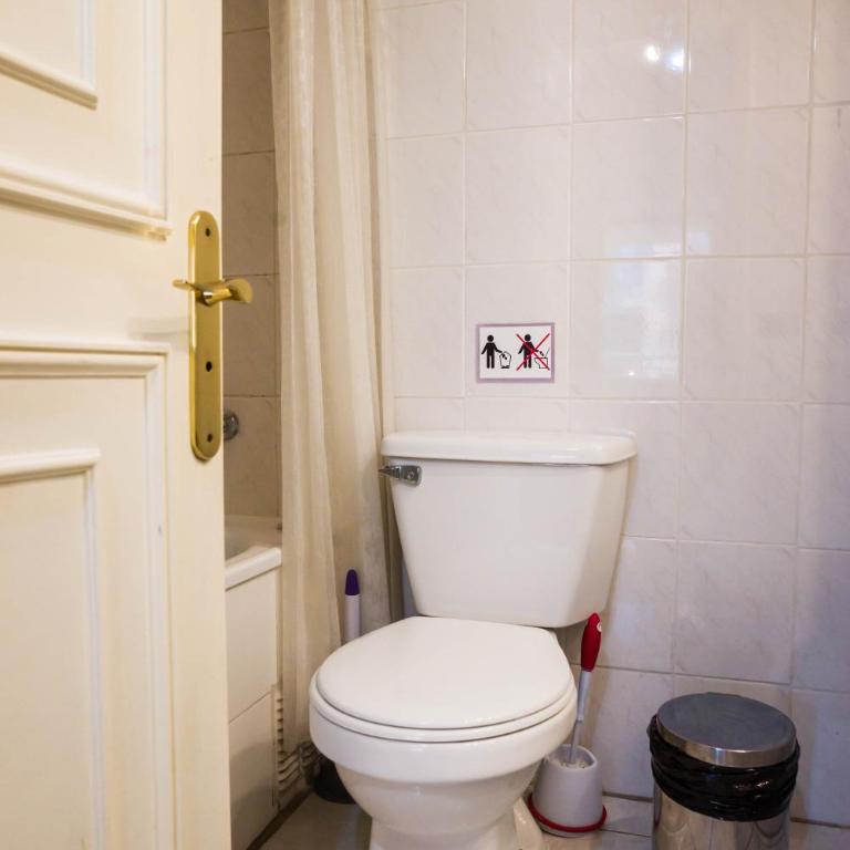 1BR in Las Condes Pool Access Near MUT - Apartment - 13