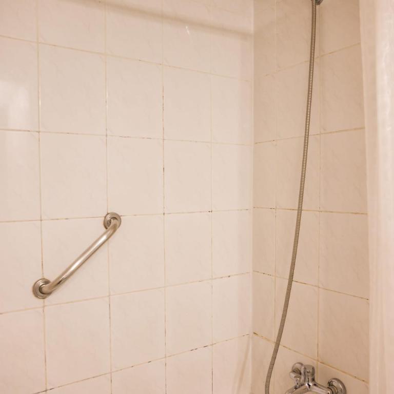 1BR in Las Condes Pool Access Near MUT - Apartment - 12