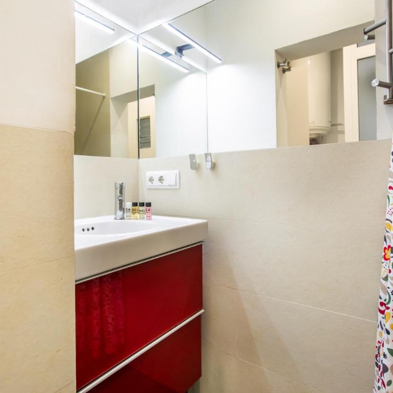 21CRM1068 - Fantastic & tipical Catalonian 2BR flat - Two-Bedroom Apartment - 11