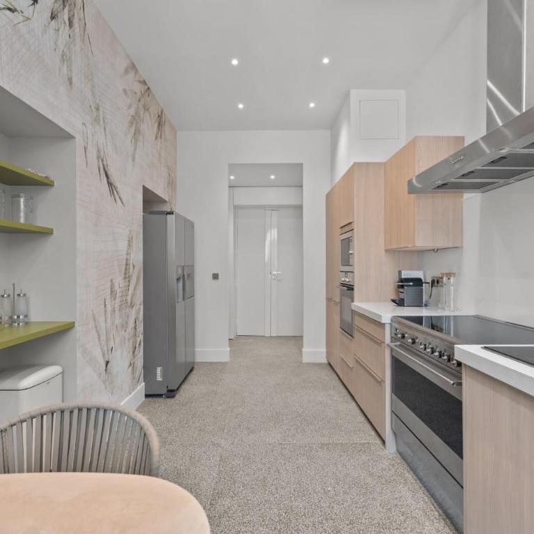 REF 783 - Cannes Croisette - Apartment for rent - Appartement - 12