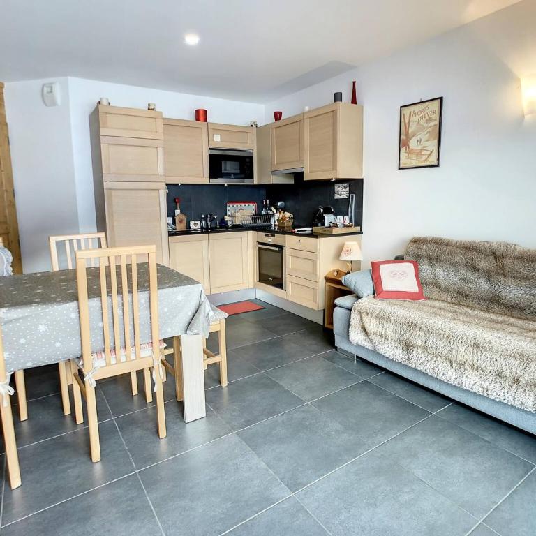 2 erine3A - Appartement avec Terrasse - 2