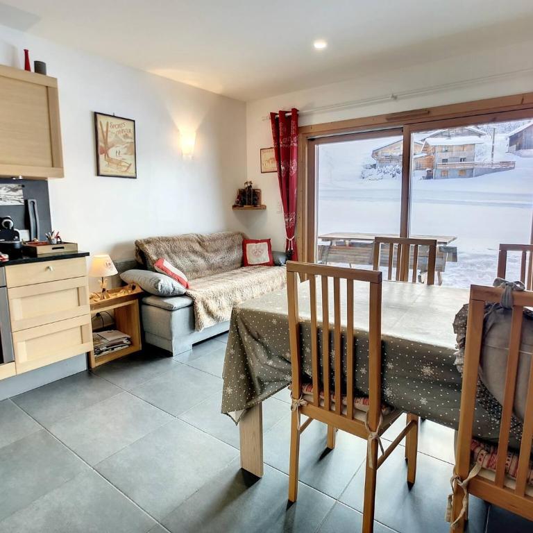 2 erine3A - Appartement avec Terrasse - 1