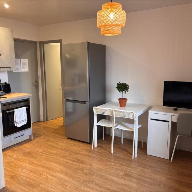 LE FONTAINE aux portes du village avec parking - Appartement 1 Chambre - 3