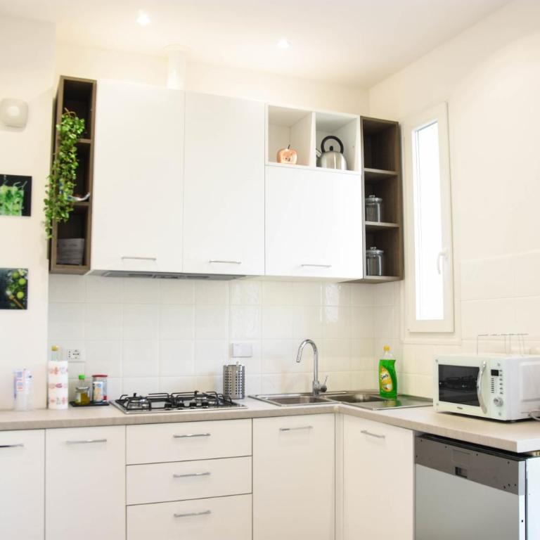 Bologna Accommodation -Fiera Hospital aperto 24H - Casa con 2 Camere da Letto - 6
