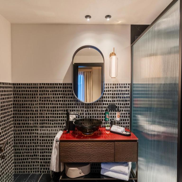 Palazzo Rota Luxury Apartments - Appartamento con 2 Camere da Letto e Terrazza - 10