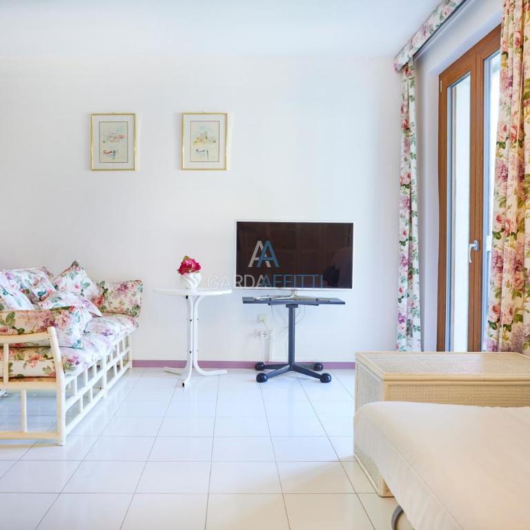 Lisbona Apartment - Terrazza Vista Lago a Sirmione - Appartamento Monolocale - 13