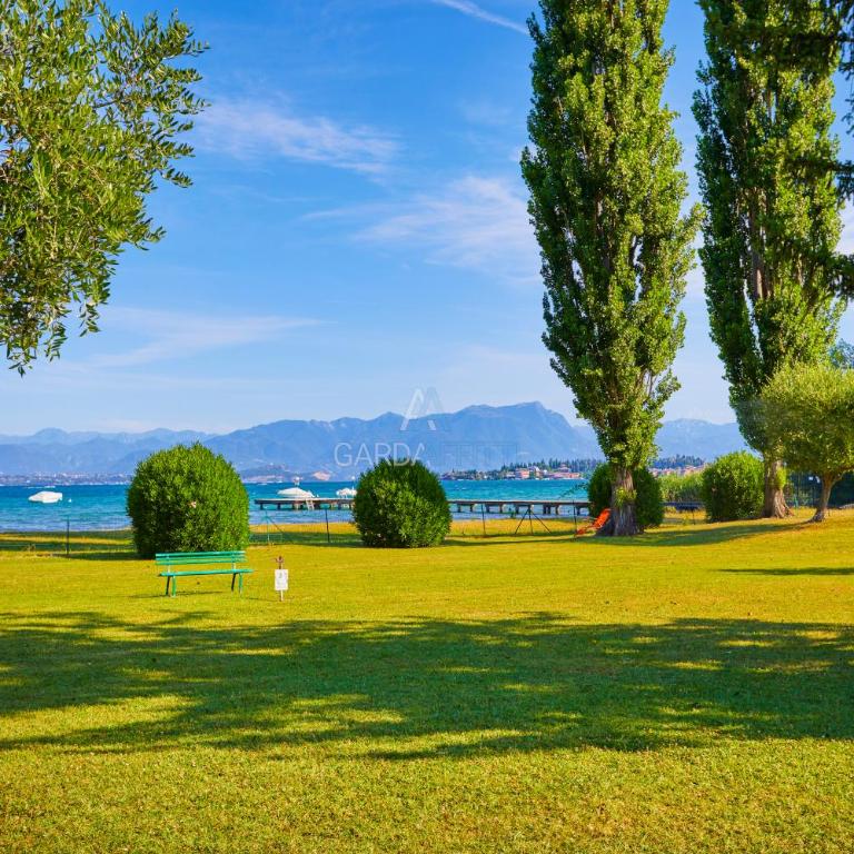 Lisbona Apartment - Terrazza Vista Lago a Sirmione - Appartamento Monolocale - 30
