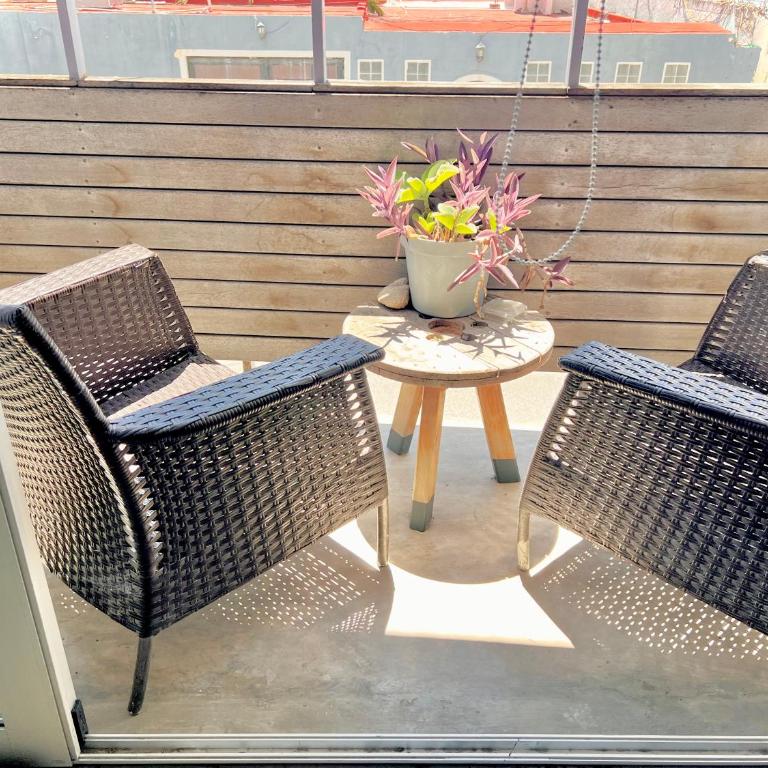 Playa Centro Rooftop Apartments & Studios - Studio with Balcony - 5