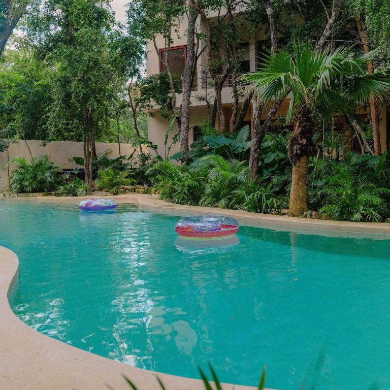 Stylish Ground-Floor 3BR Haven with Luxe Plunge Pool - Apartamento - 51