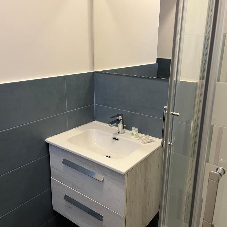 Cerreto Suite Housing - Chambre Deluxe - 7