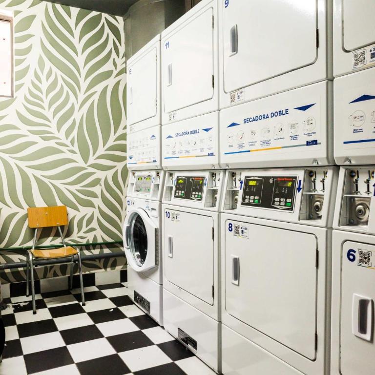 Chic Retreat perfect for five Guests - Apartamento - 44