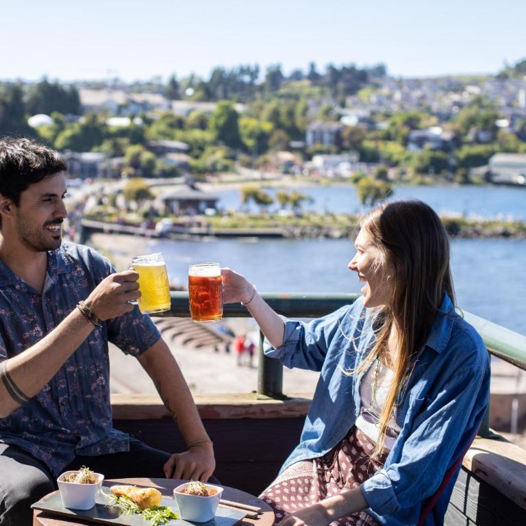 Hotel Bellavista - Habitación con cama extragrande y balcón - 4