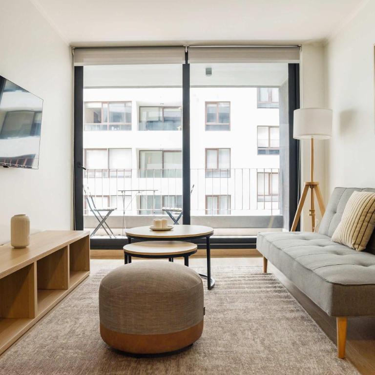Elegant 1BR Retreat for 3 in Vibrant Las Condes - Apartment - 1