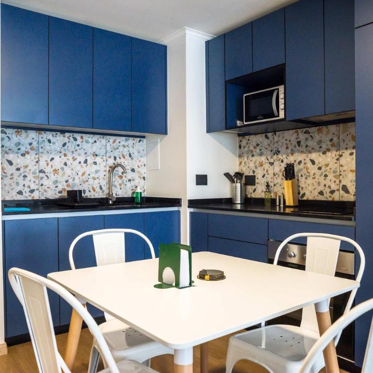 Elegant 1BR Retreat for 3 in Vibrant Las Condes - Apartment - 4