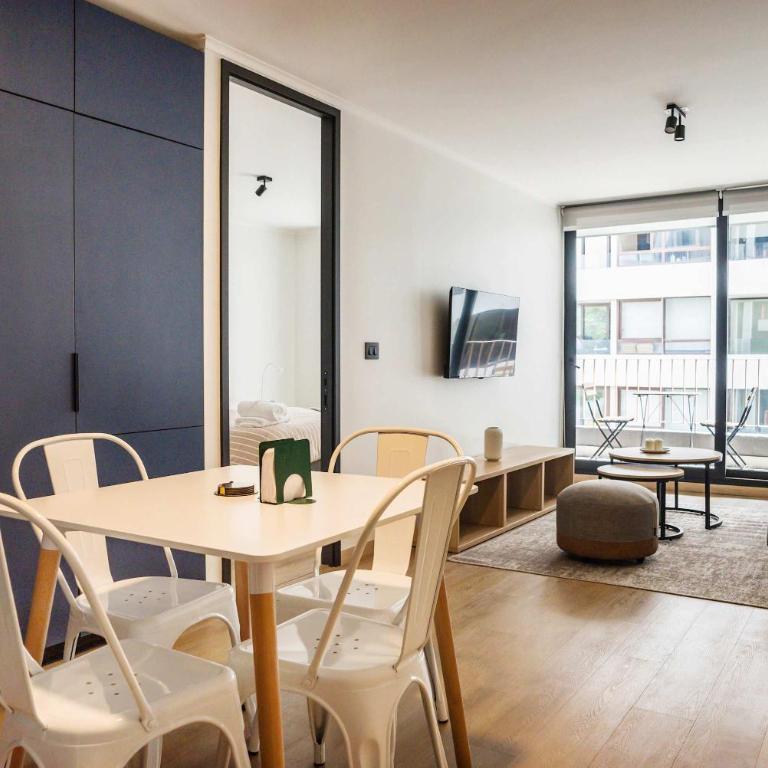 Elegant 1BR Retreat for 3 in Vibrant Las Condes - Apartment - 8