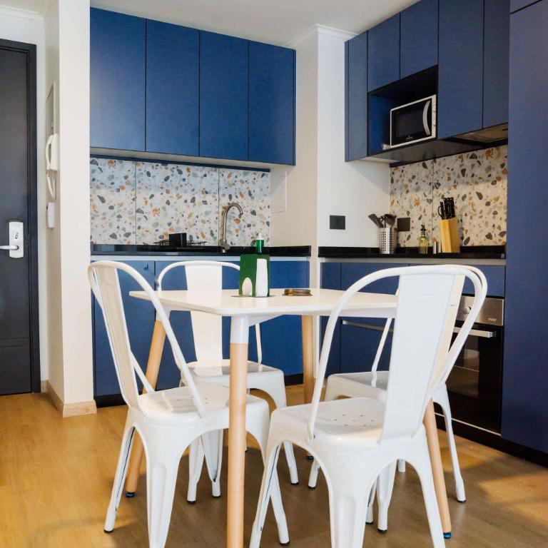 Elegant 1BR Retreat for 3 in Vibrant Las Condes - Apartment - 20