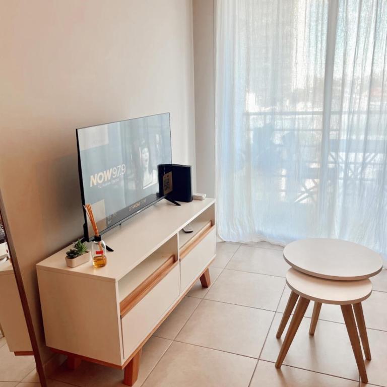 Güemes en el centro de Bahía - Cochera techada Amenities - One-Bedroom Apartment with Balcony - 7