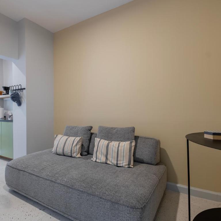 Kin Pech Roma by Capitalia - Two-Bedroom Apartment - 12