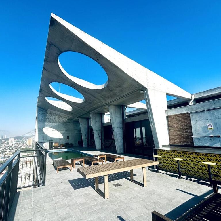 Travel VIP Lounge Themed Stay with Private Parking - One-Bedroom Apartment - 11