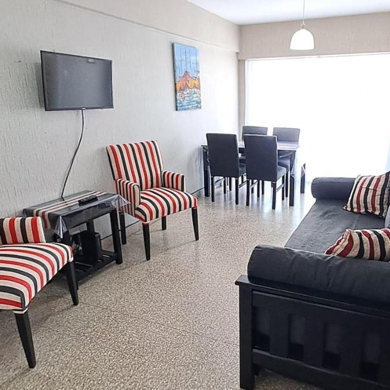 2 ambientes muy luminoso zona Playa-Aldrey-Casino - One-Bedroom Apartment - 1