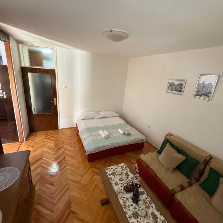 Studio 50 - Apartman sa 1 Spavaćom Sobom - 1