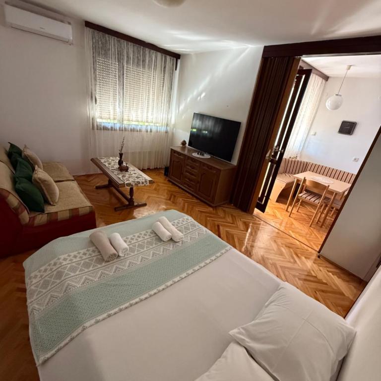 Studio 50 - Apartman sa 1 Spavaćom Sobom - 2