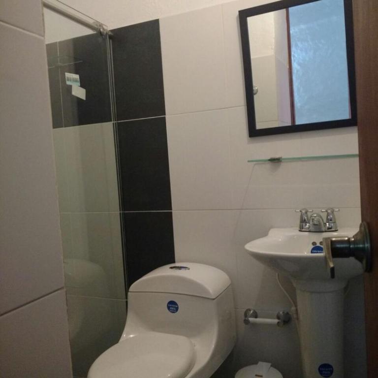 Hospedaje Don Juan - Habitación Familiar Estándar - 1