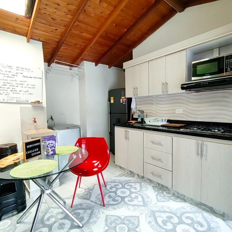 Acogedor apartamento cerca al tranvía 301 - Two-Bedroom Apartment - 16