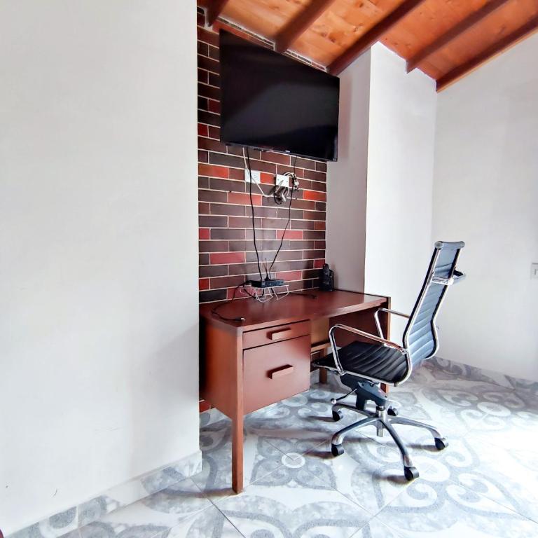 Acogedor apartamento cerca al tranvía 301 - Two-Bedroom Apartment - 9