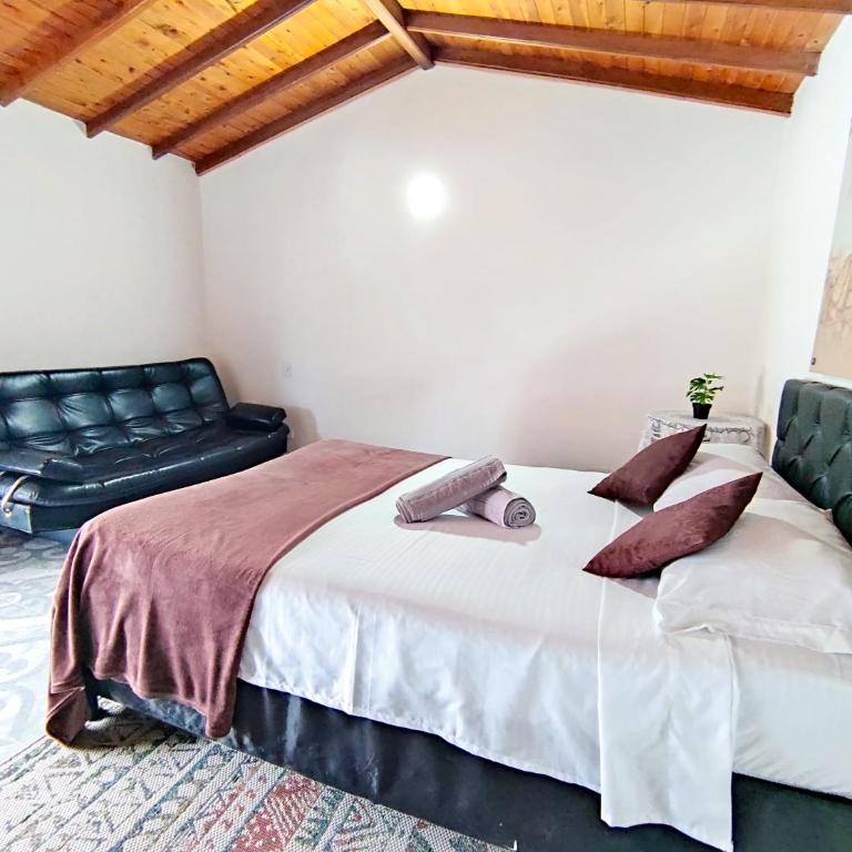 Acogedor apartamento cerca al tranvía 301 - Two-Bedroom Apartment - 40