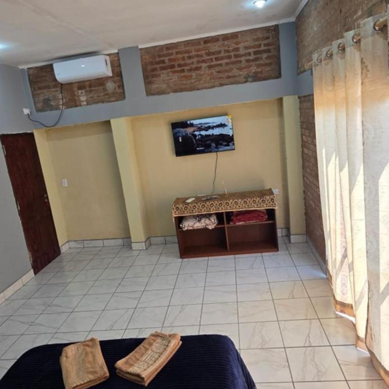 La Reina - Two-Bedroom Apartment - 12