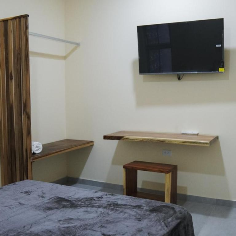 Nómada Private Rooms - Near Santa Marta Center - Double Room - 5